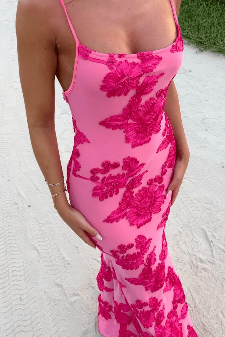 Ziska | Figuur zvýrazňující maxisukně s růžovými květinami – elegantní a romantická